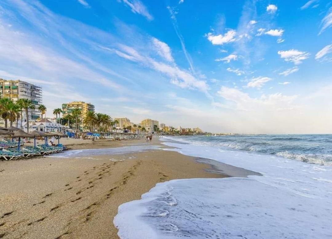El Estudio De La Playa Benalbeach Vistas Al Mar Беналмадена Екстериор снимка