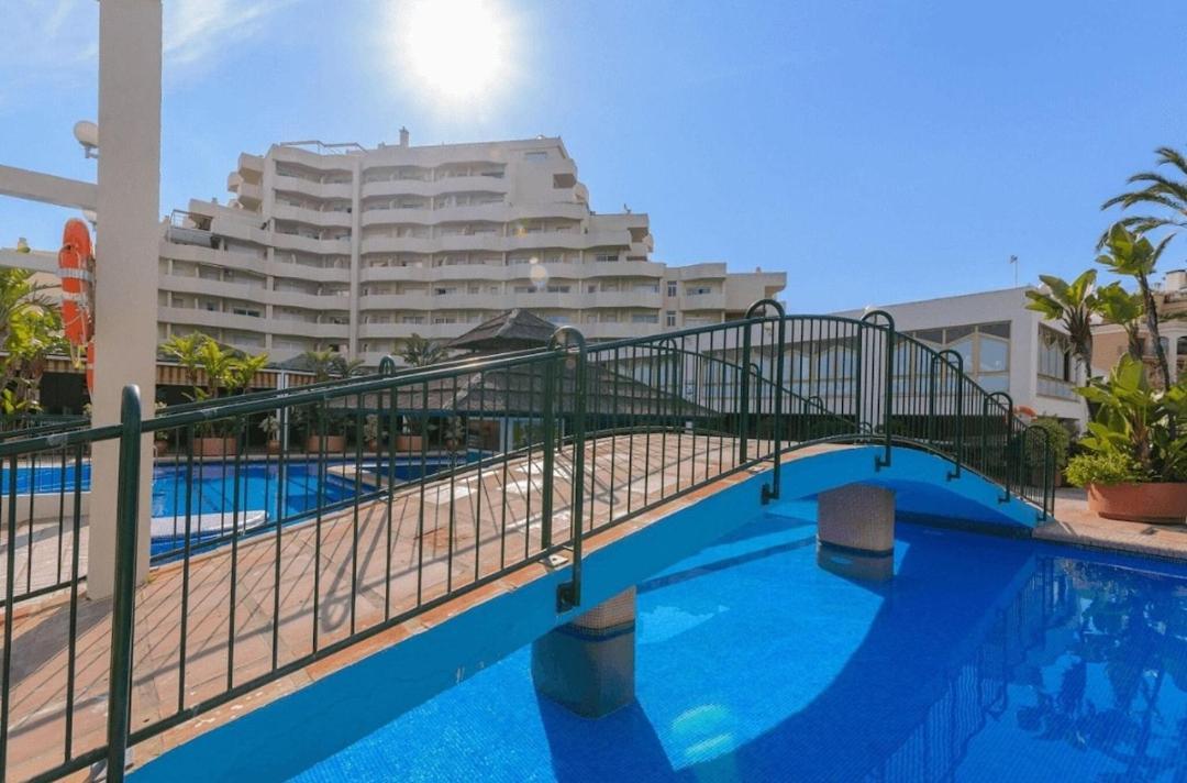El Estudio De La Playa Benalbeach Vistas Al Mar Беналмадена Екстериор снимка