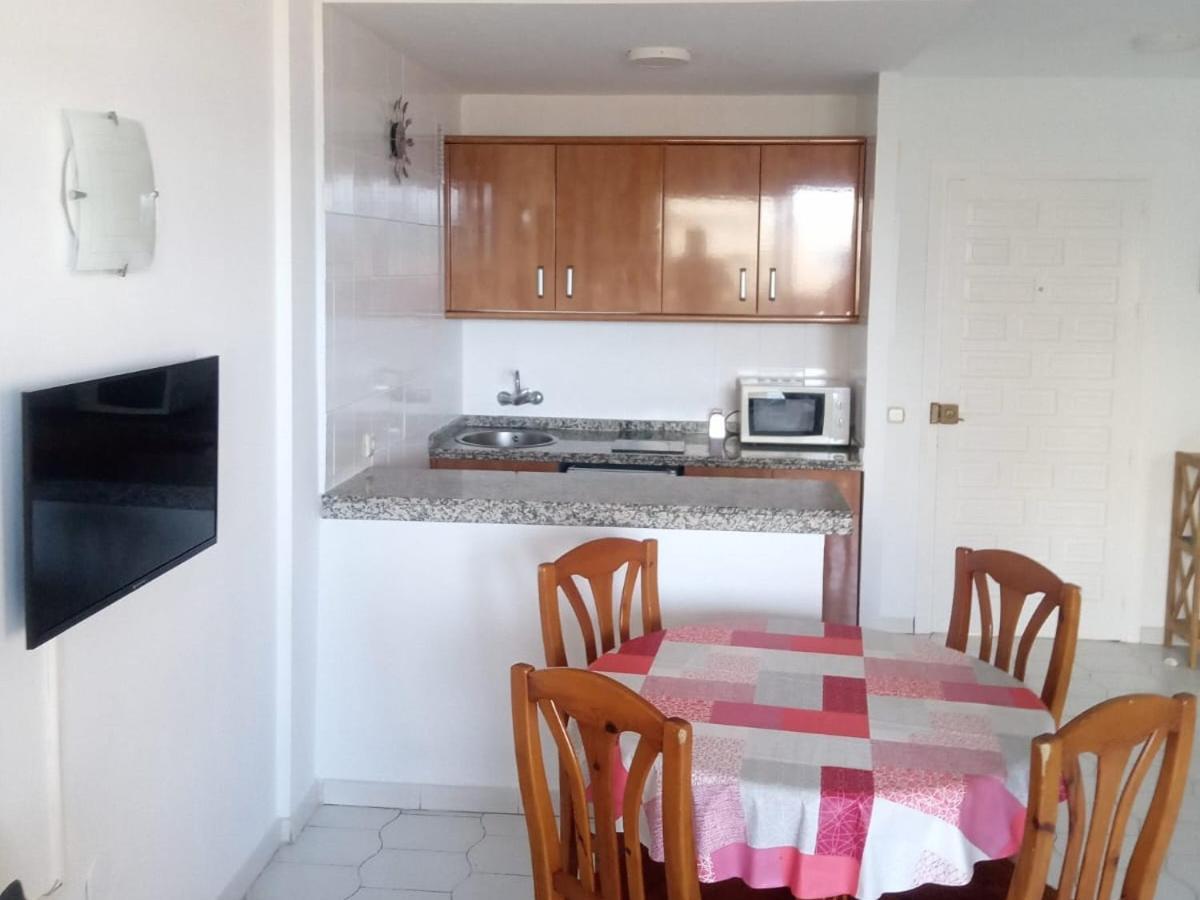 El Estudio De La Playa Benalbeach Vistas Al Mar Беналмадена Стая снимка