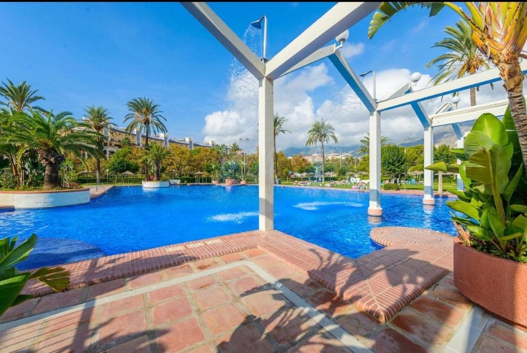 El Estudio De La Playa Benalbeach Vistas Al Mar Беналмадена Екстериор снимка