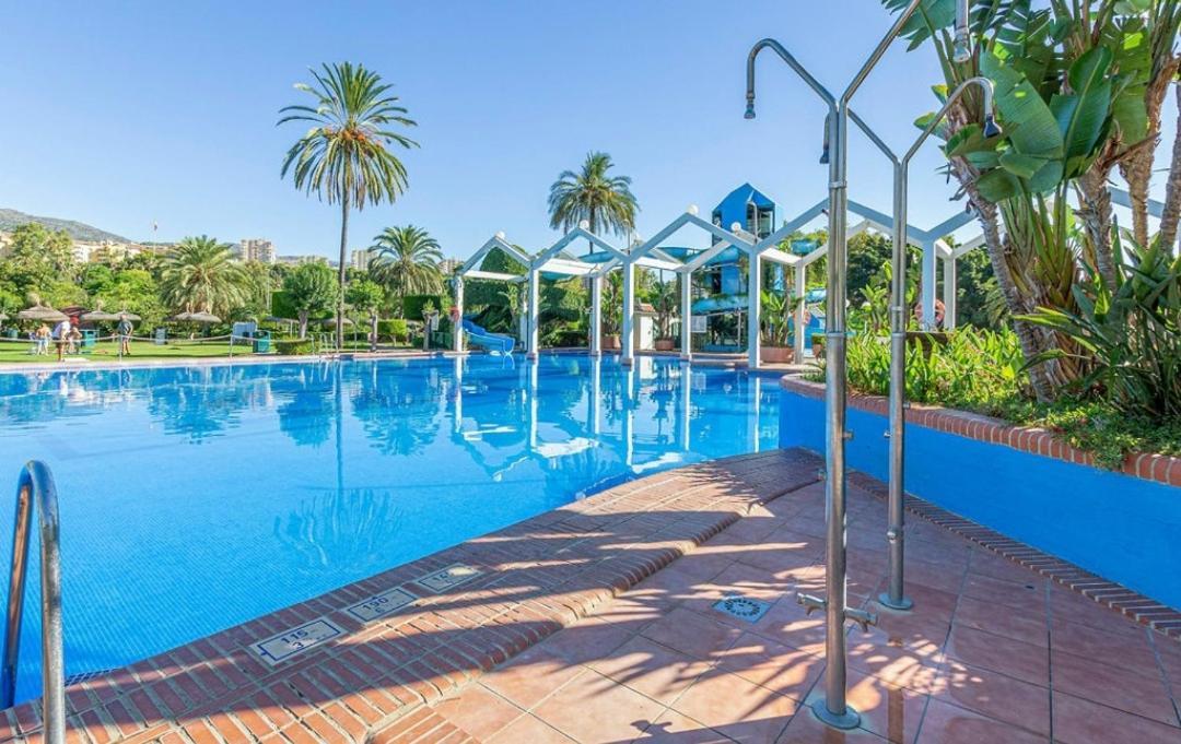 El Estudio De La Playa Benalbeach Vistas Al Mar Беналмадена Екстериор снимка