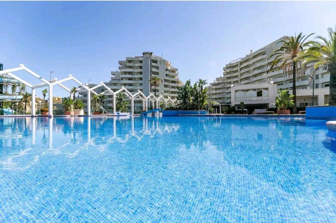 El Estudio De La Playa Benalbeach Vistas Al Mar Беналмадена Екстериор снимка