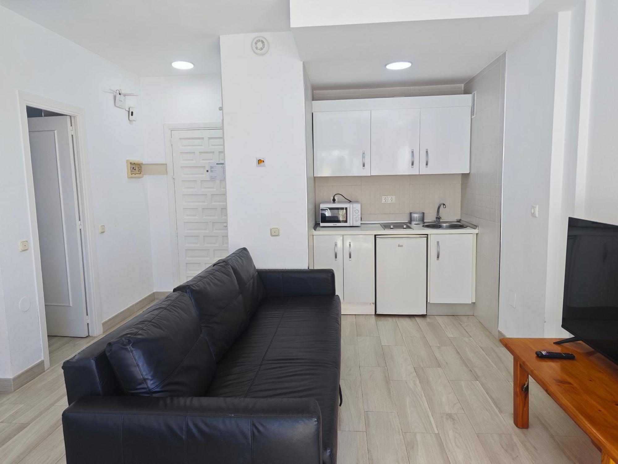 El Estudio De La Playa Benalbeach Vistas Al Mar Беналмадена Екстериор снимка