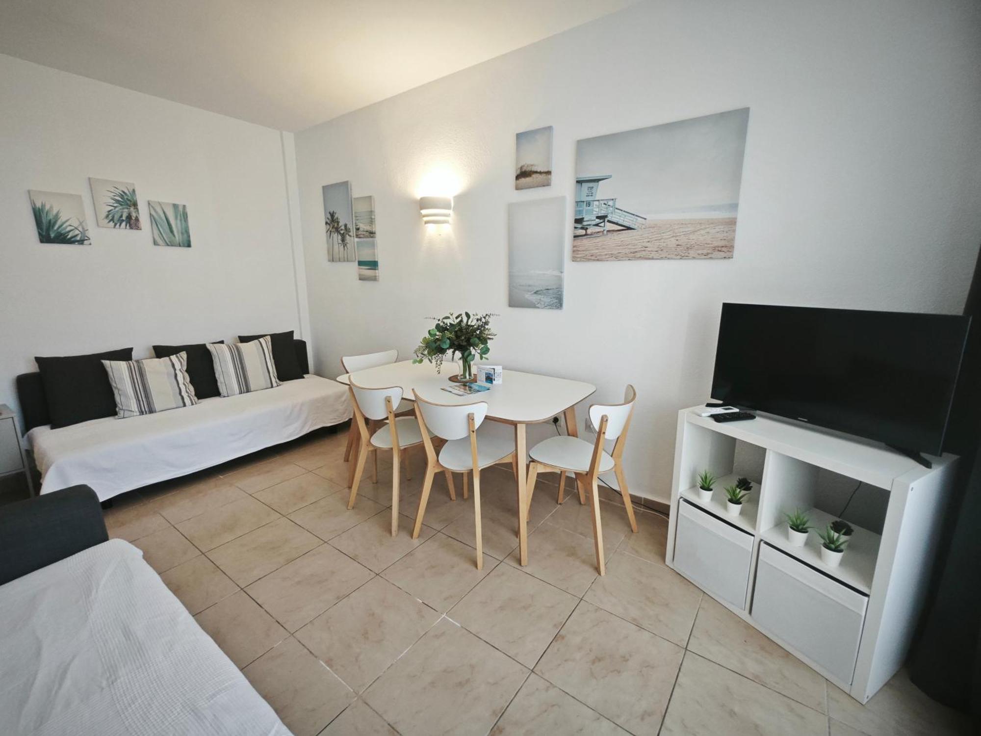 El Estudio De La Playa Benalbeach Vistas Al Mar Беналмадена Екстериор снимка